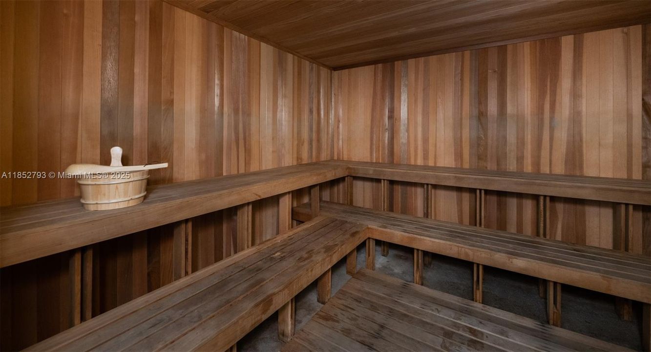 For Sale: $764,900 (2 beds, 3 baths, 1792 Square Feet)