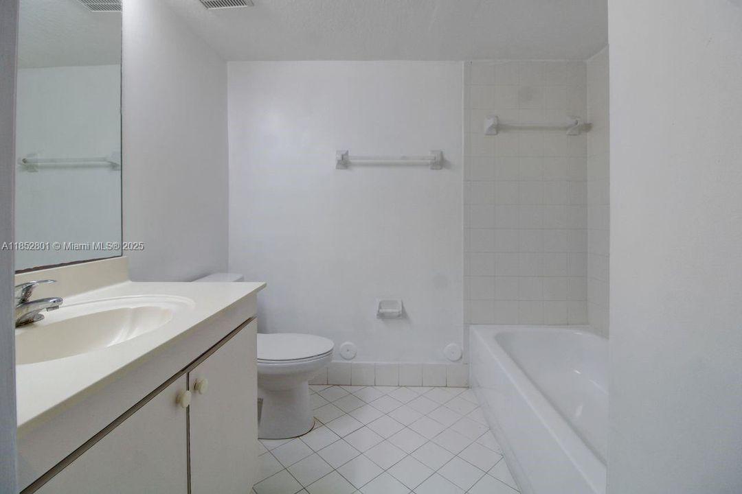 Active With Contract: $209,000 (3 beds, 2 baths, 1099 Square Feet)