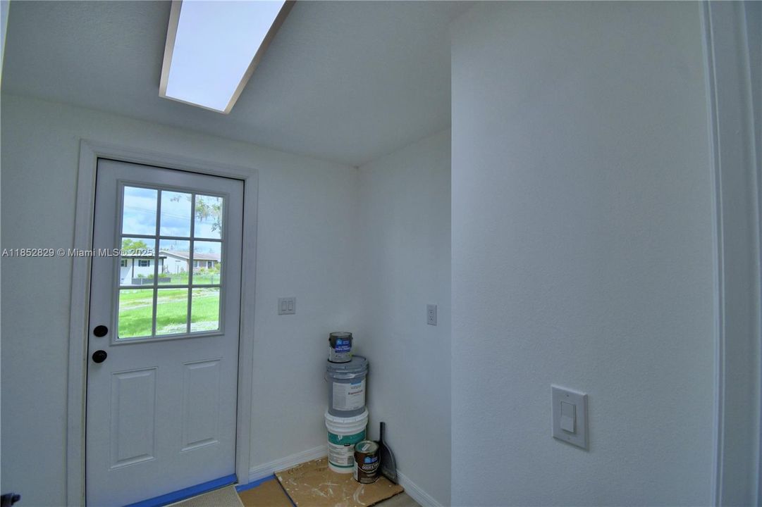 Active With Contract: $230,000 (2 beds, 2 baths, 1152 Square Feet)