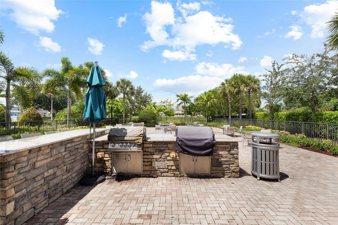 For Sale: $699,000 (3 beds, 2 baths, 1776 Square Feet)