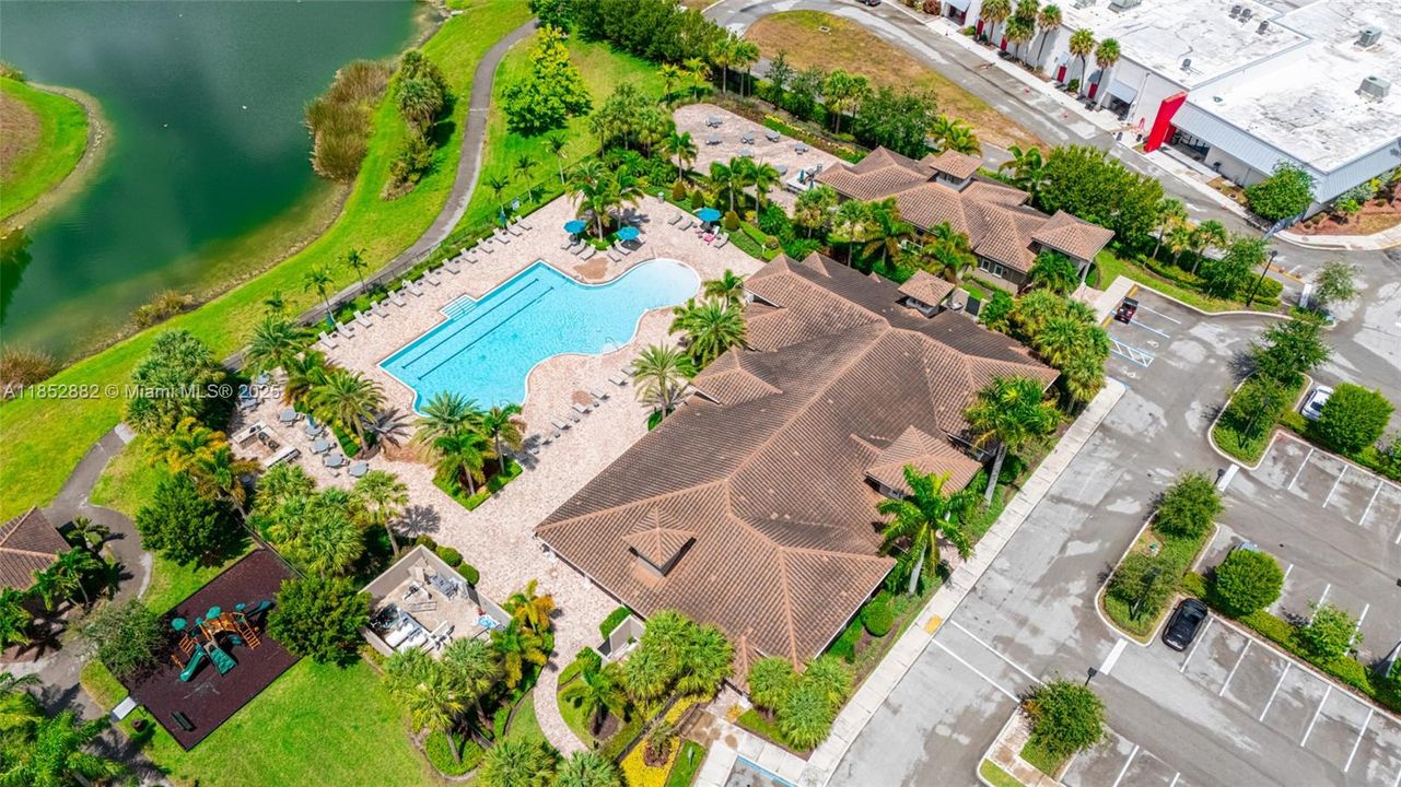 For Sale: $699,000 (3 beds, 2 baths, 1776 Square Feet)