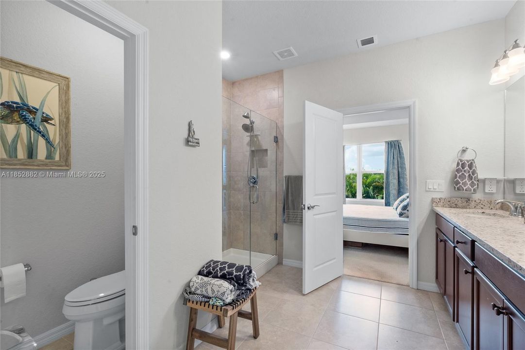 For Sale: $699,000 (3 beds, 2 baths, 1776 Square Feet)