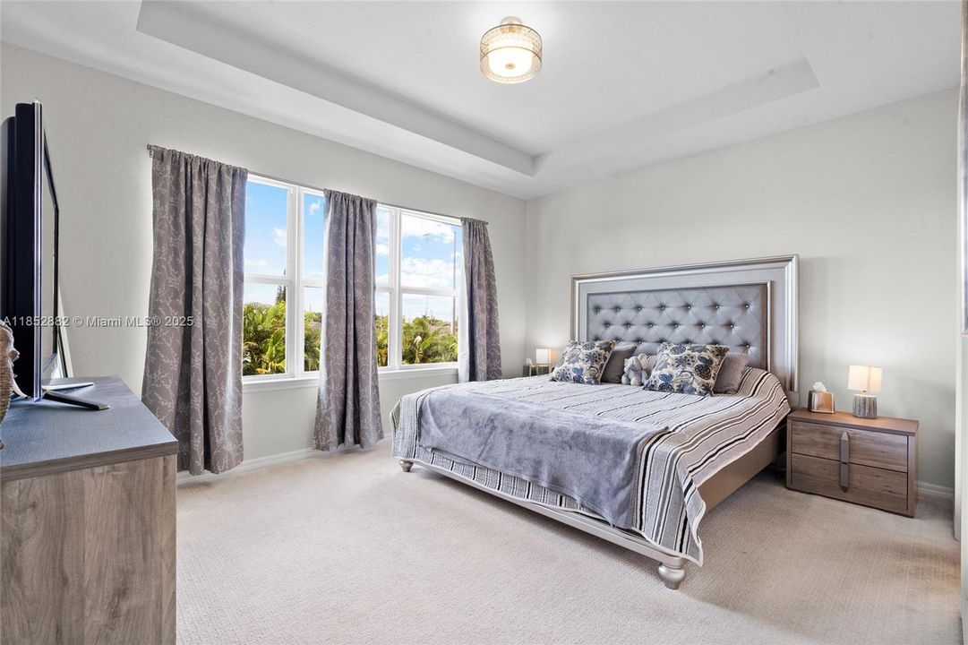 For Sale: $699,000 (3 beds, 2 baths, 1776 Square Feet)