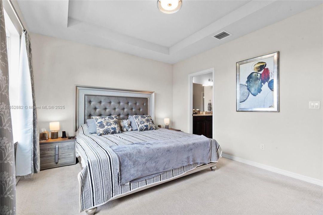 For Sale: $699,000 (3 beds, 2 baths, 1776 Square Feet)