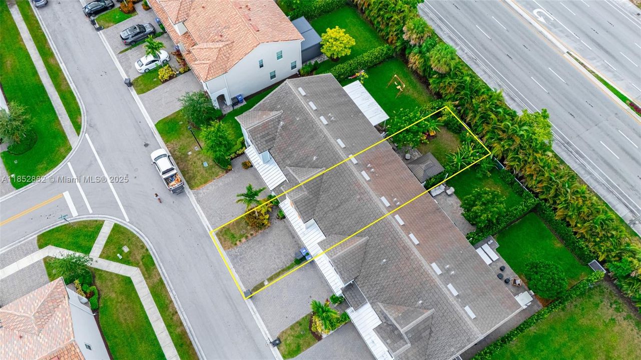 For Sale: $699,000 (3 beds, 2 baths, 1776 Square Feet)