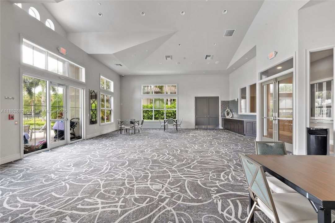 For Sale: $699,000 (3 beds, 2 baths, 1776 Square Feet)