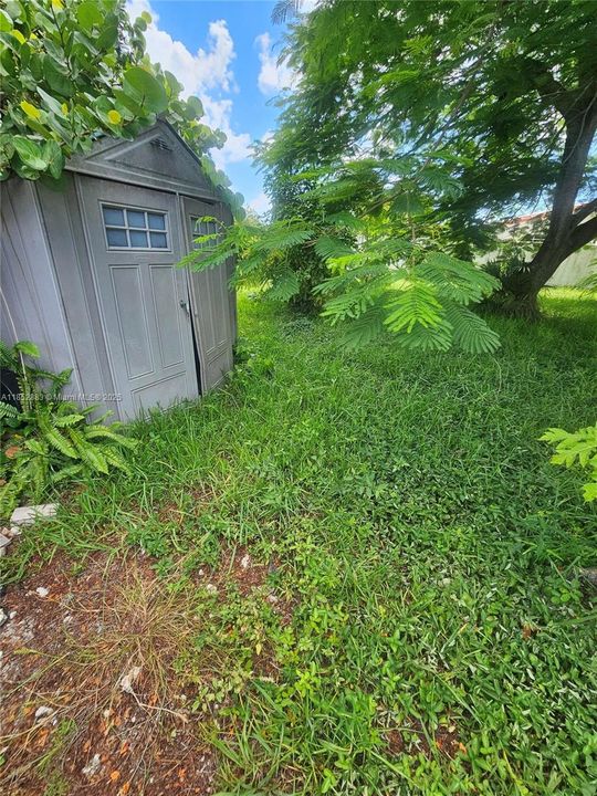 Recently Sold: $180,000 (0.12 acres)