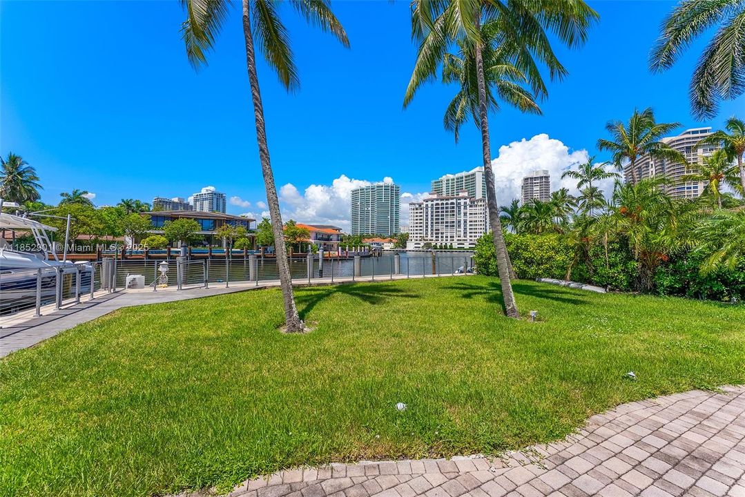 For Sale: $14,750,000 (4 beds, 4 baths, 4019 Square Feet)