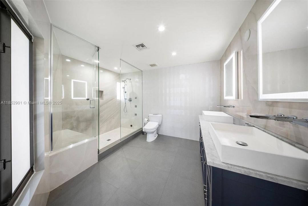 For Sale: $14,750,000 (4 beds, 4 baths, 4019 Square Feet)