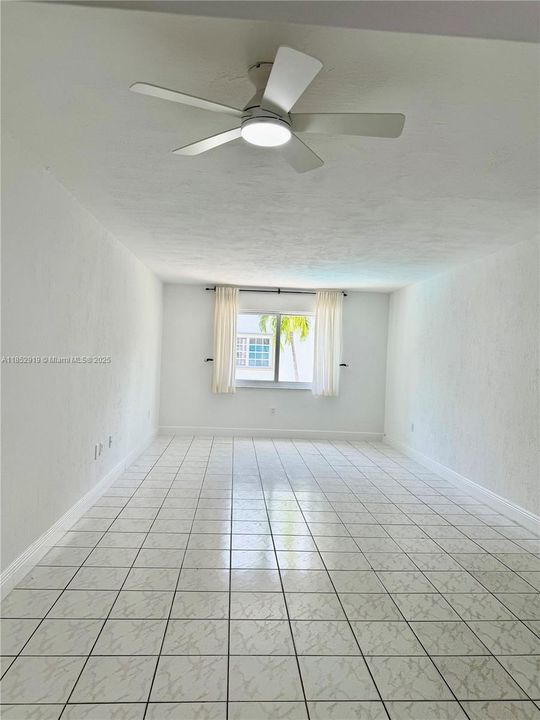 В аренду: $3,450 (2 спален, 2 ванн, 1109 Квадратных фут)