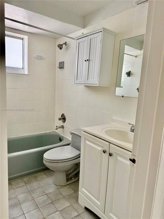 2nd bathroom