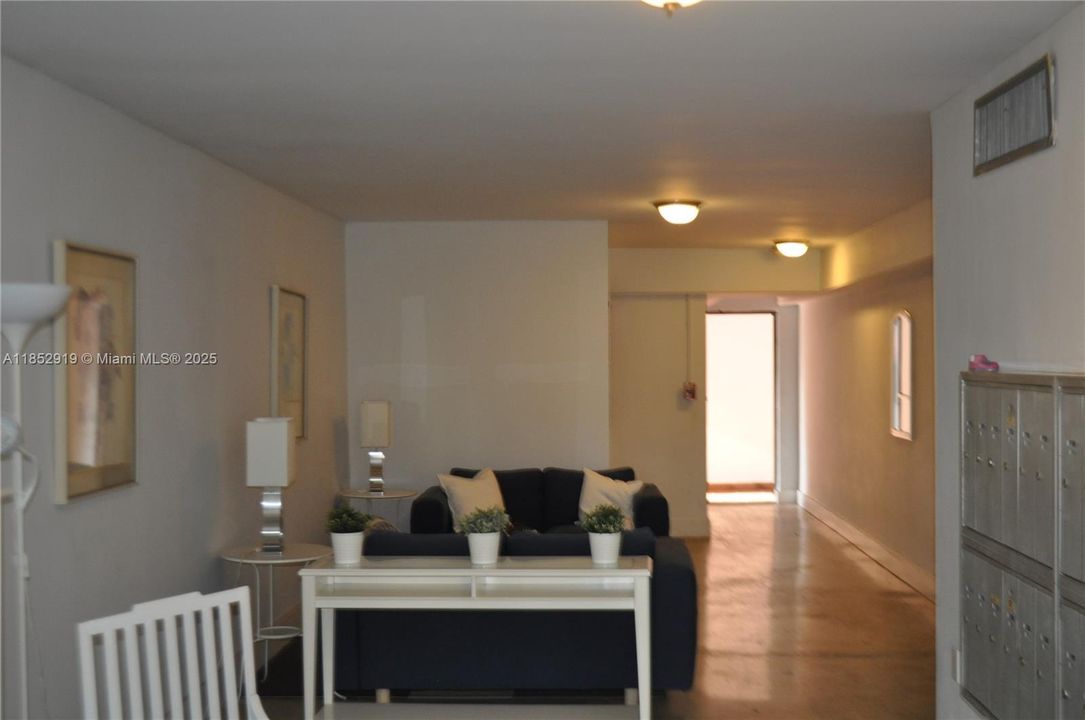 В аренду: $3,450 (2 спален, 2 ванн, 1109 Квадратных фут)