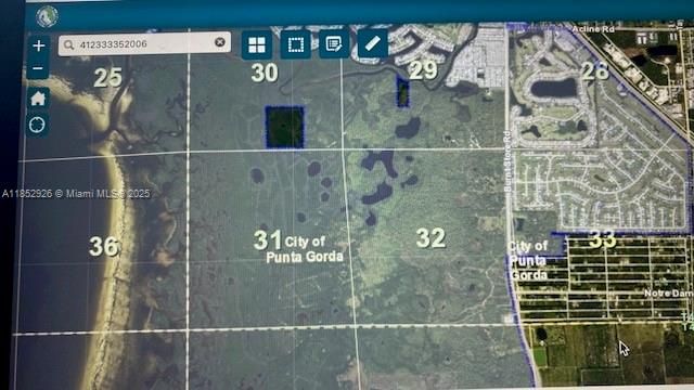 На продажу: $100,000 (0.30 acres)