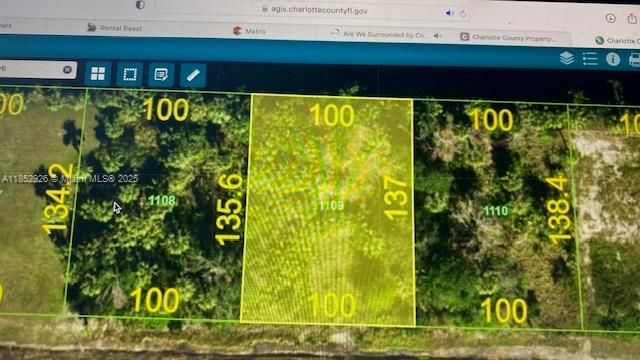 На продажу: $100,000 (0.30 acres)