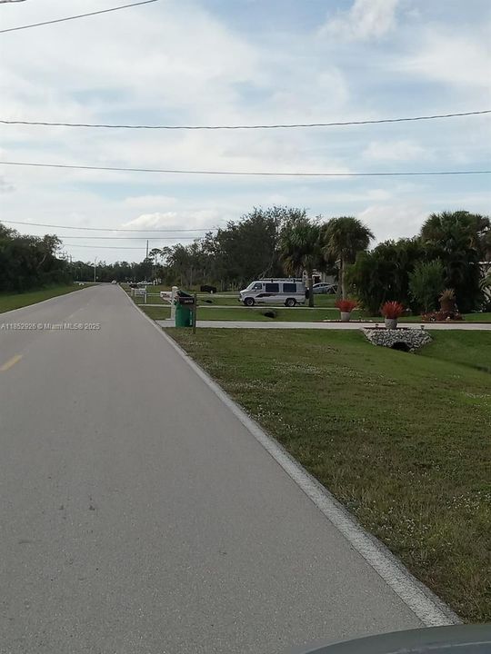 На продажу: $100,000 (0.30 acres)