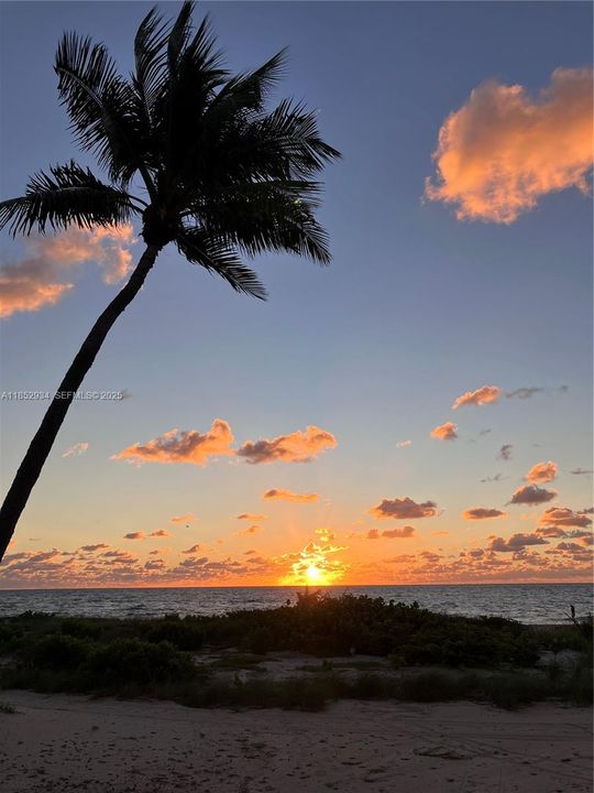 For Sale: $515,000 (2 beds, 2 baths, 1160 Square Feet)