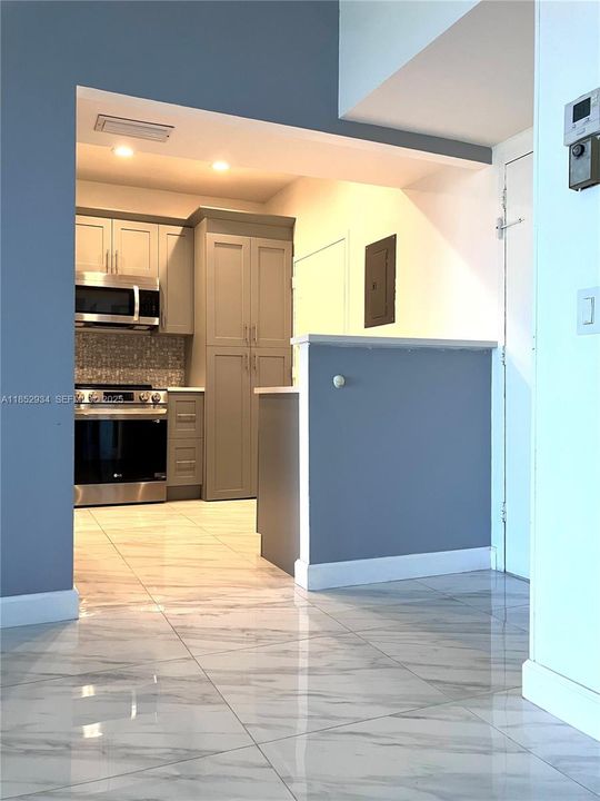 For Sale: $515,000 (2 beds, 2 baths, 1160 Square Feet)