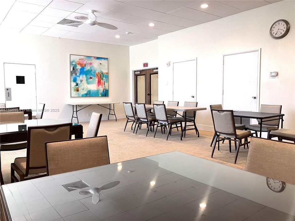 For Sale: $515,000 (2 beds, 2 baths, 1160 Square Feet)