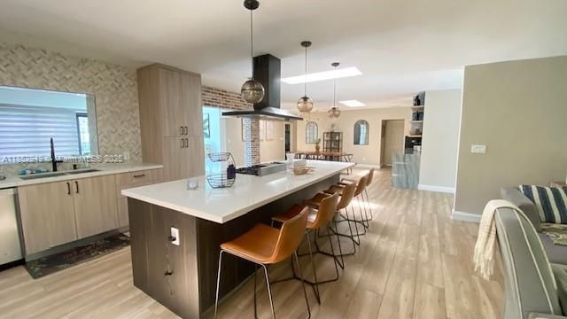 Недавно арендовано: $5,200 (4 спален, 2 ванн, 2537 Квадратных фут)