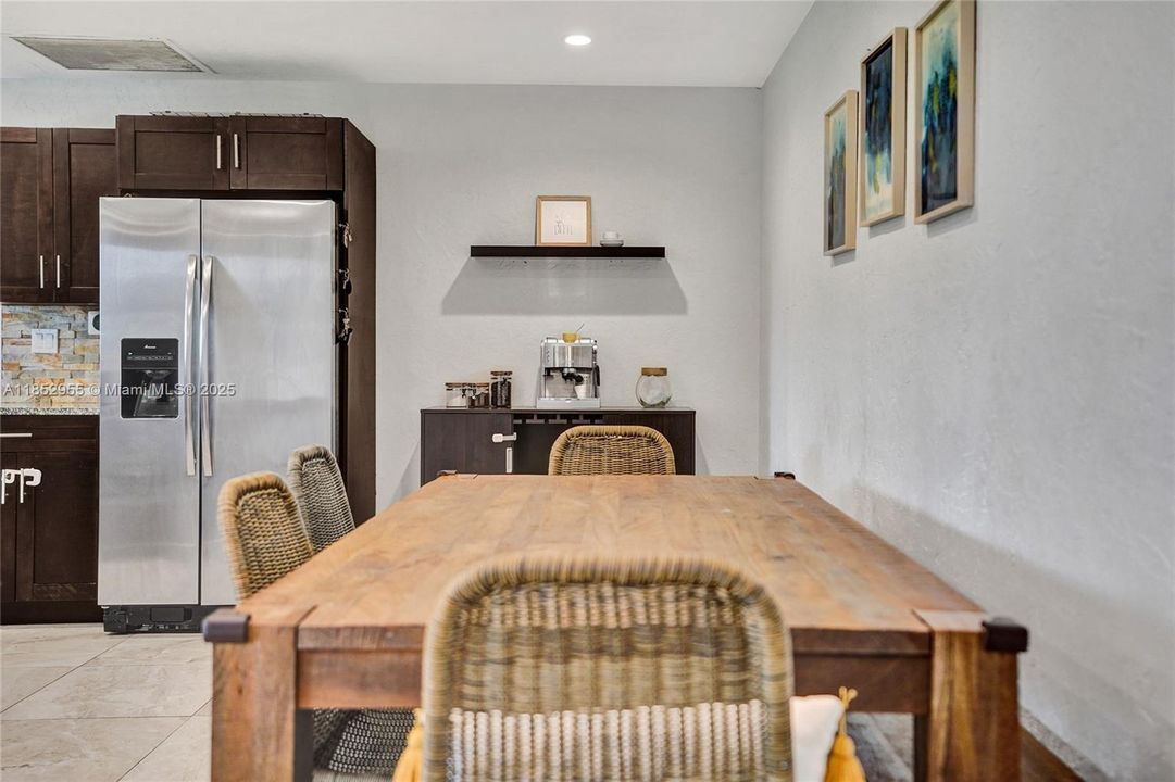 Recently Sold: $539,000 (3 beds, 2 baths, 1600 Square Feet)