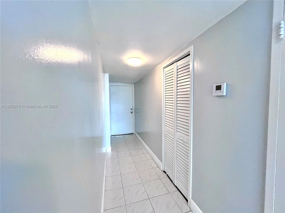 На продажу: $222,000 (1 спален, 1 ванн, 865 Квадратных фут)