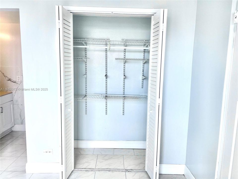 На продажу: $222,000 (1 спален, 1 ванн, 865 Квадратных фут)