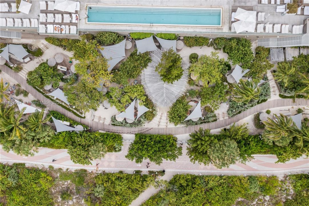 На продажу: $699,000 (0 спален, 1 ванн, 660 Квадратных фут)