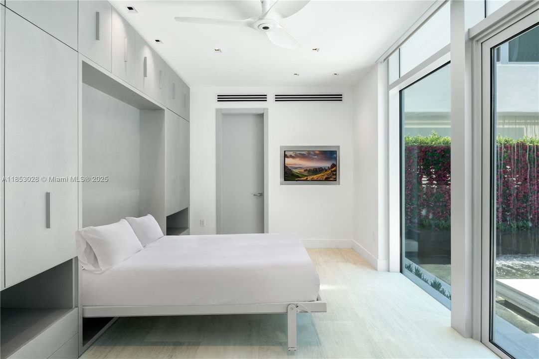 На продажу: $27,500,000 (5 спален, 6 ванн, 5868 Квадратных фут)