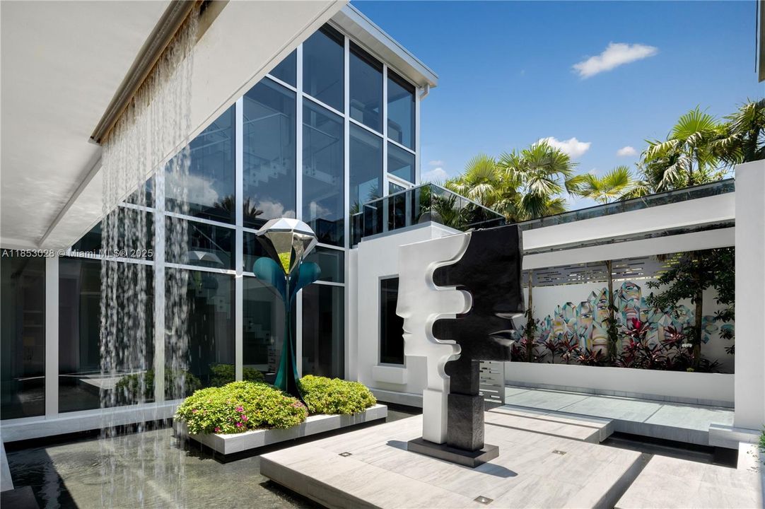 На продажу: $27,500,000 (5 спален, 6 ванн, 5868 Квадратных фут)