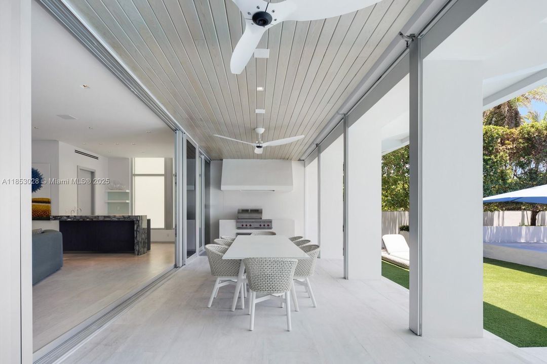 На продажу: $27,500,000 (5 спален, 6 ванн, 5868 Квадратных фут)