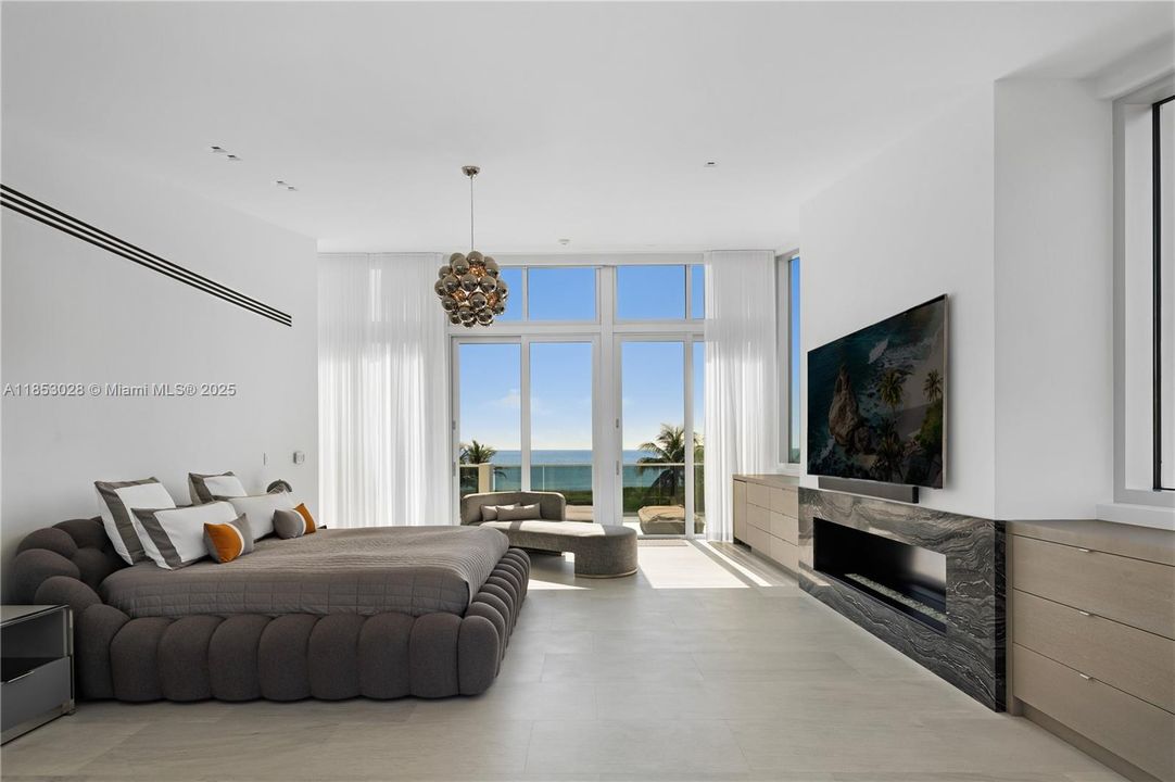 На продажу: $27,500,000 (5 спален, 6 ванн, 5868 Квадратных фут)