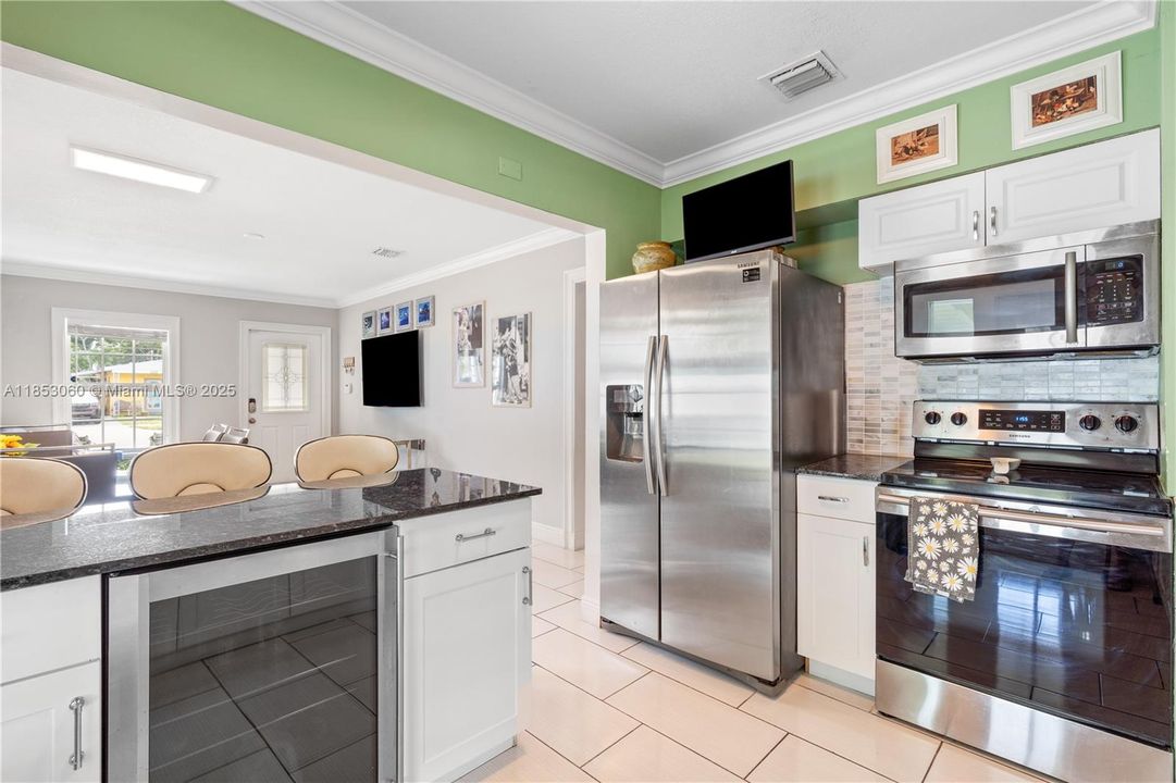 Vendido Recientemente: $415,000 (3 camas, 1 baños, 876 Pies cuadrados)