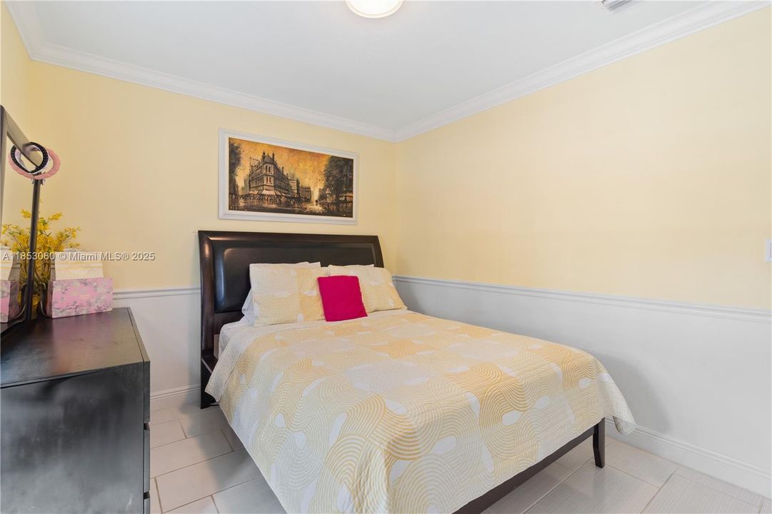 Vendido Recientemente: $415,000 (3 camas, 1 baños, 876 Pies cuadrados)