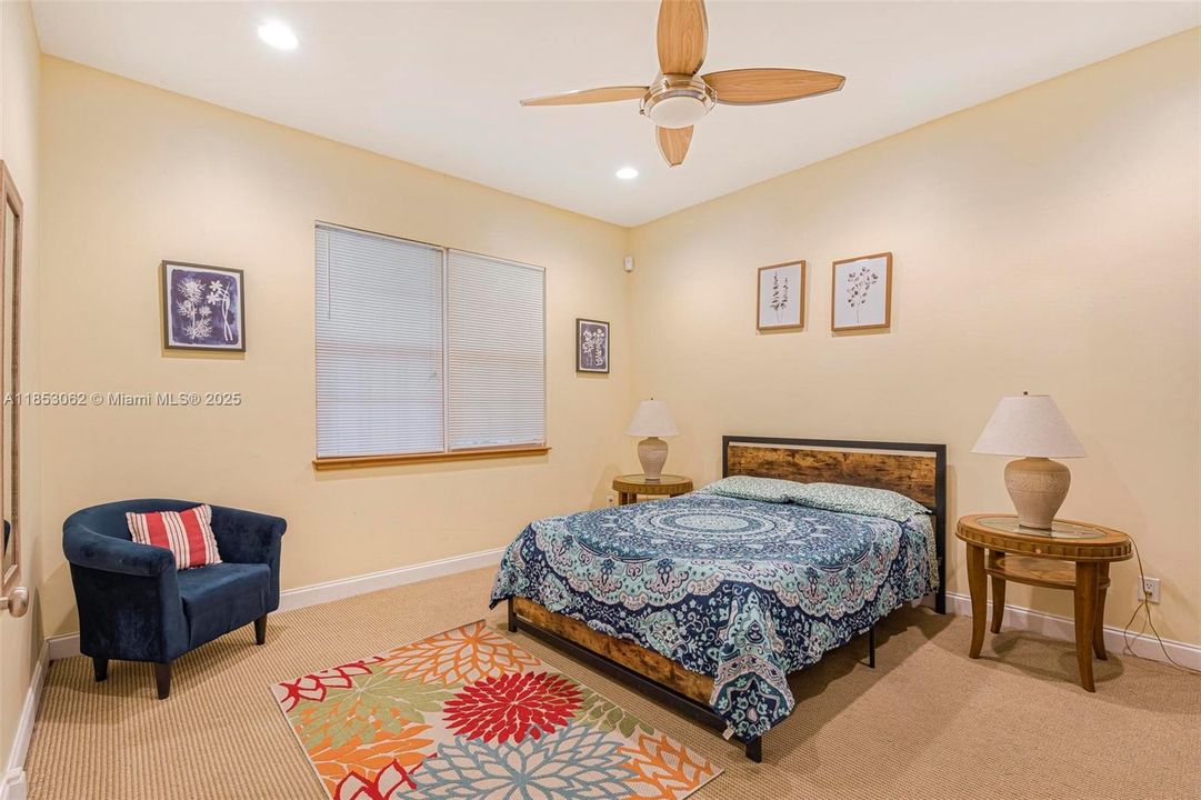 For Sale: $2,550,000 (6 beds, 6 baths, 6221 Square Feet)