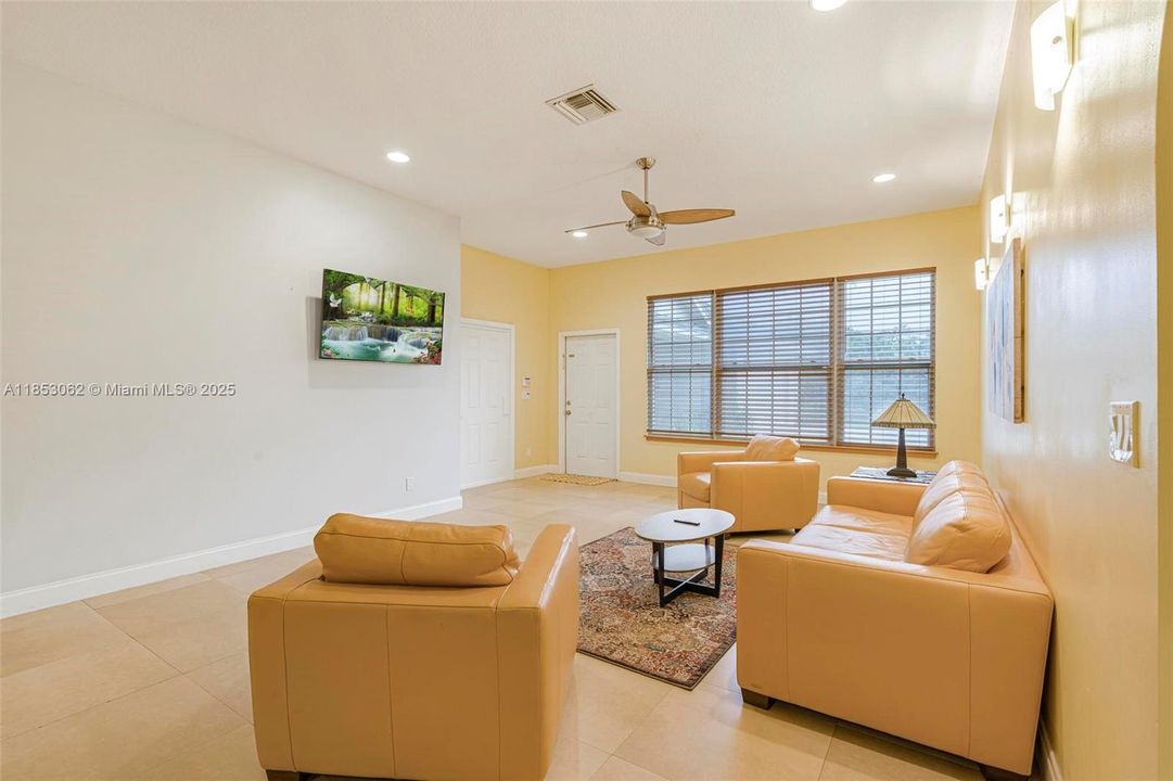 For Sale: $2,550,000 (6 beds, 6 baths, 6221 Square Feet)