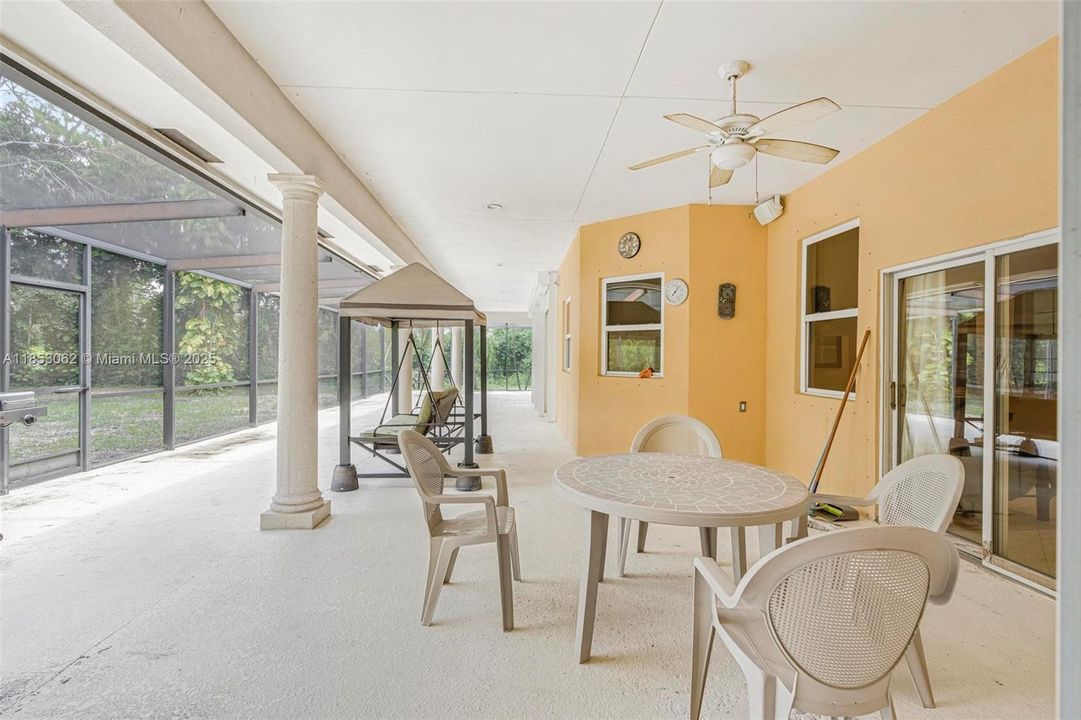 For Sale: $2,550,000 (6 beds, 6 baths, 6221 Square Feet)