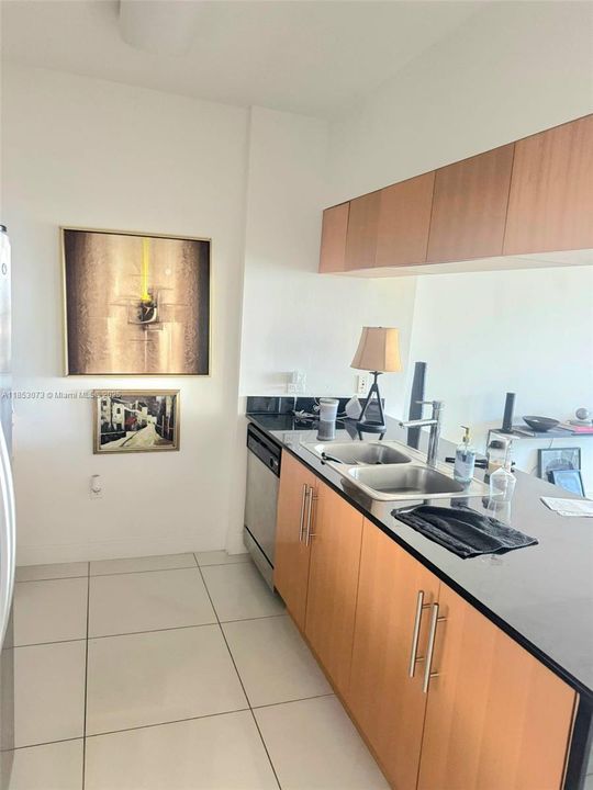 En Venta: $349,000 (1 camas, 1 baños, 791 Pies cuadrados)