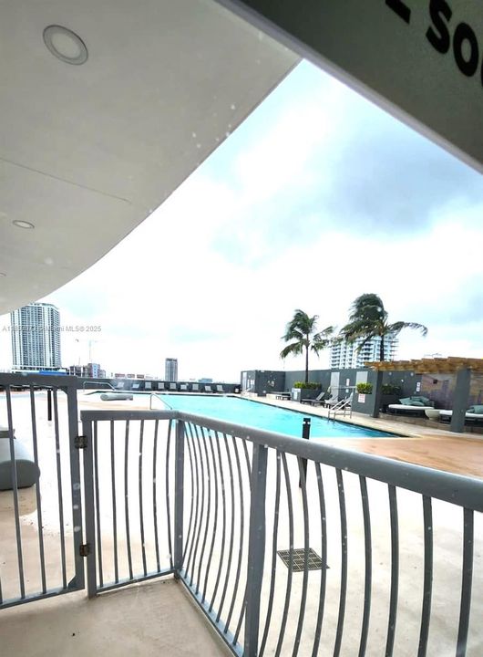 En Venta: $349,000 (1 camas, 1 baños, 791 Pies cuadrados)