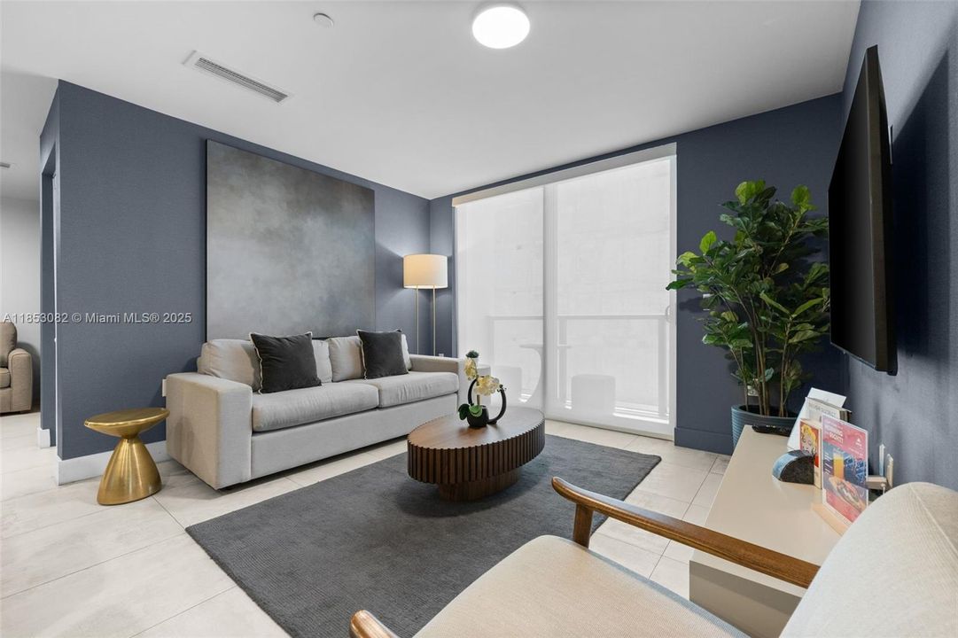 На продажу: $122,000 (2 спален, 2 ванн, 809 Квадратных фут)