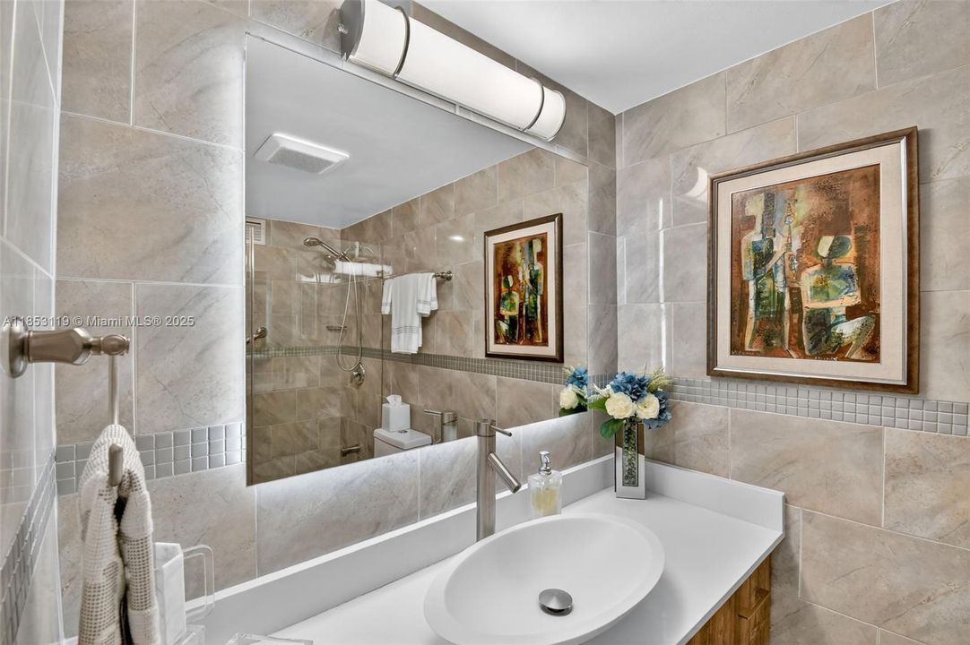 Active With Contract: $1,175,000 (2 beds, 2 baths, 1630 Square Feet)