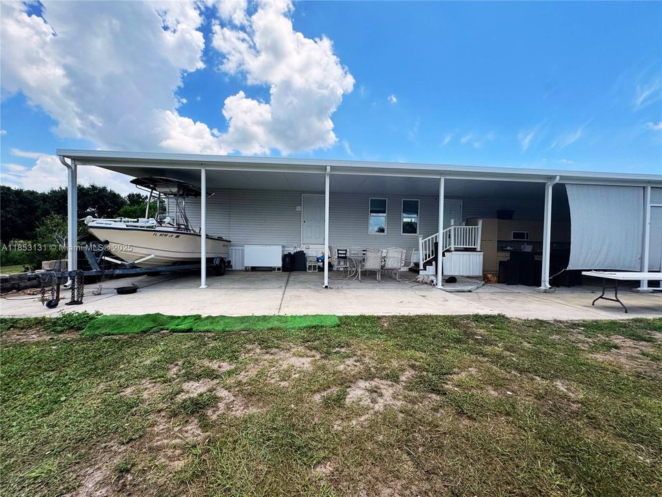 For Sale: $675,000 (3 beds, 2 baths, 980 Square Feet)