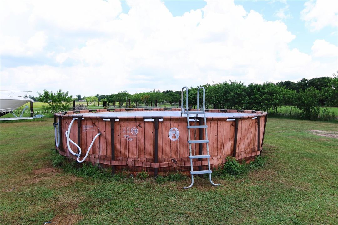 For Sale: $675,000 (3 beds, 2 baths, 980 Square Feet)