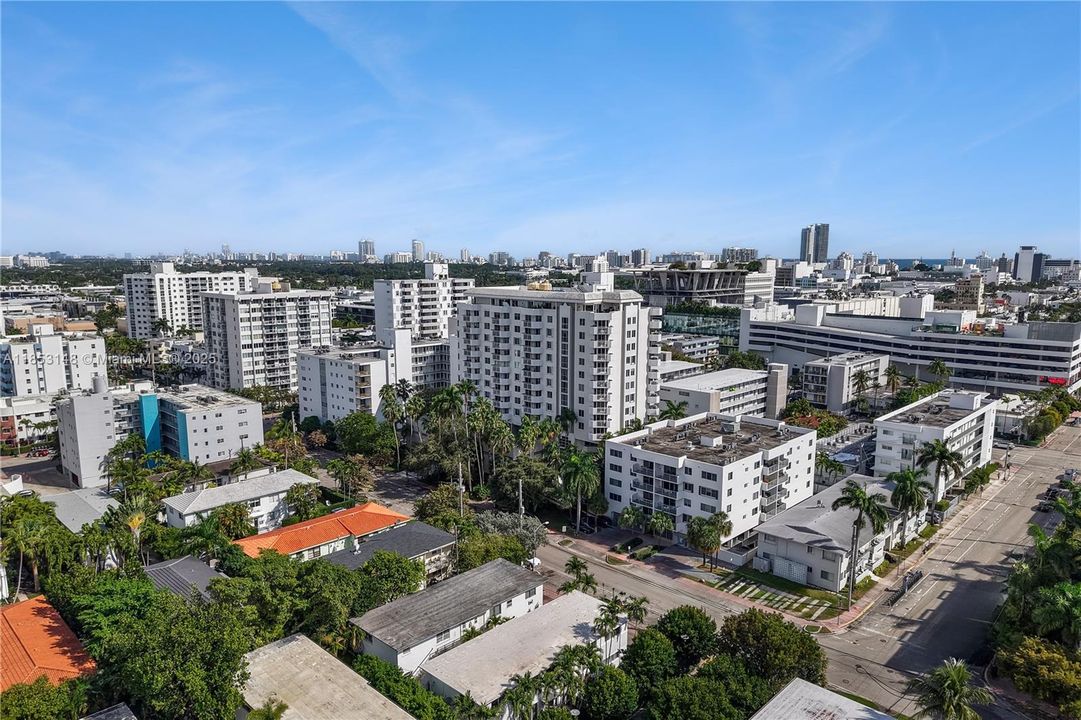 En Venta: $799,000 (2 camas, 2 baños, 1070 Pies cuadrados)