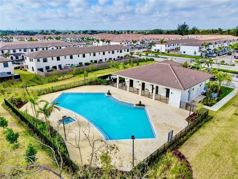 На продажу: $424,900 (3 спален, 2 ванн, 1442 Квадратных фут)