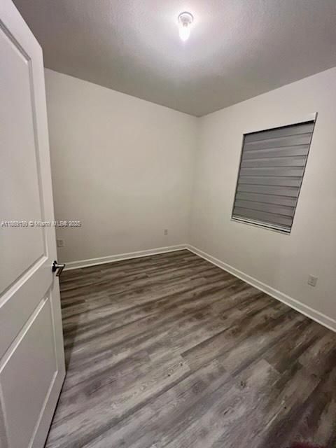 На продажу: $424,900 (3 спален, 2 ванн, 1442 Квадратных фут)