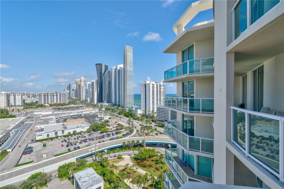 Недавно арендовано: $8,900 (4 спален, 4 ванн, 2911 Квадратных фут)