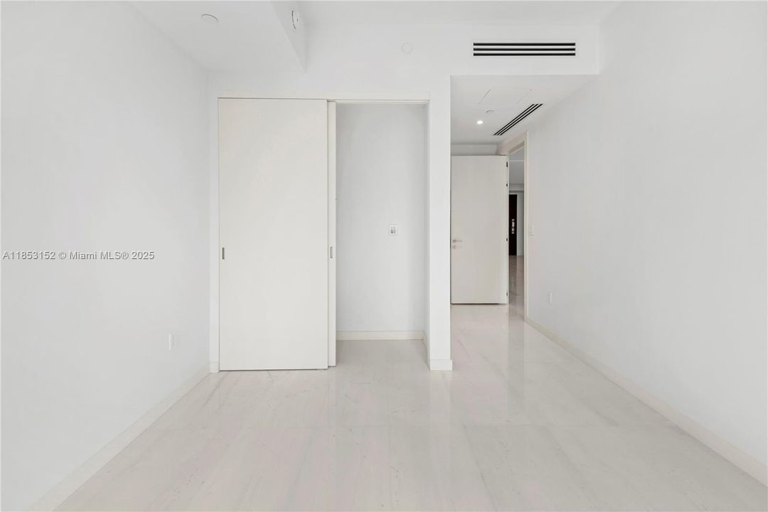 Недавно продано: $1,915,000 (2 спален, 2 ванн, 1578 Квадратных фут)