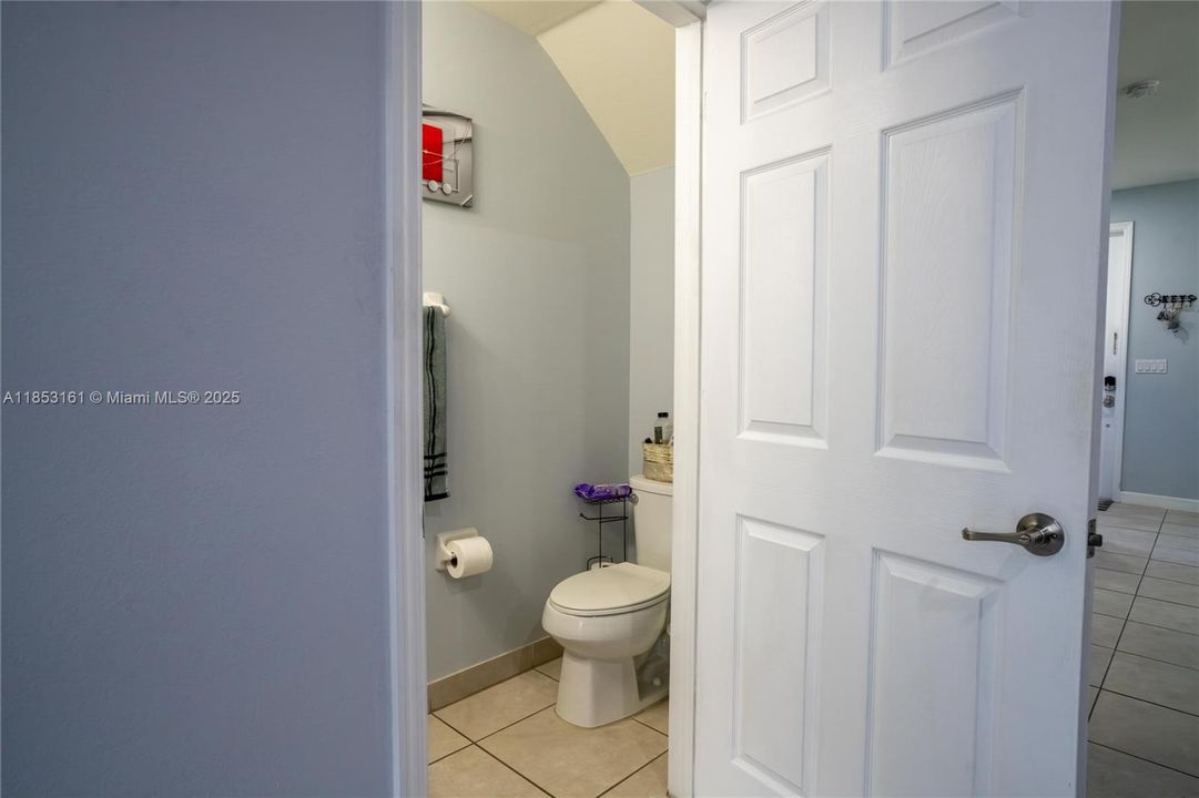 На продажу: $449,900 (3 спален, 2 ванн, 1524 Квадратных фут)