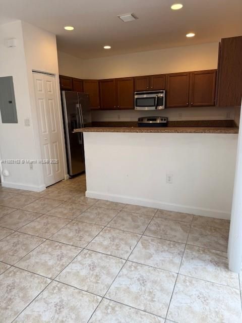 На продажу: $360,000 (3 спален, 2 ванн, 0 Квадратных фут)