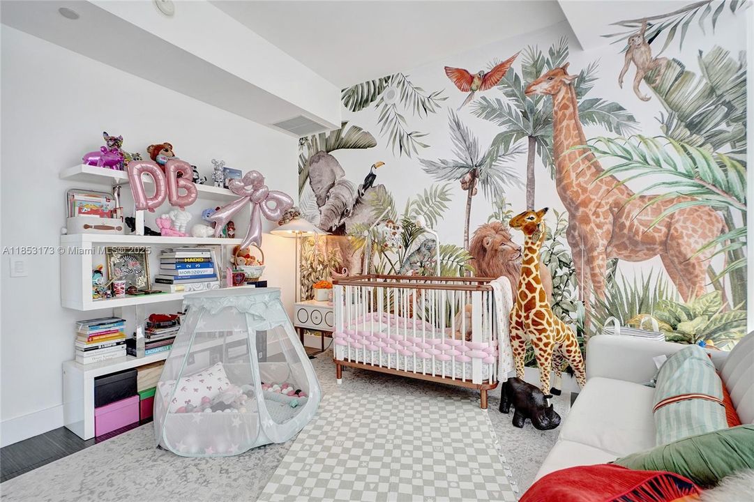 待售: $1,200,000 (2 贝兹, 2 浴室, 1647 平方英尺)